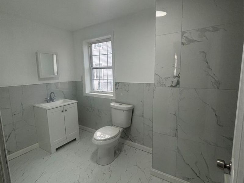 8019 Platt Avenue, Cleveland, OH 44104 Photo 8