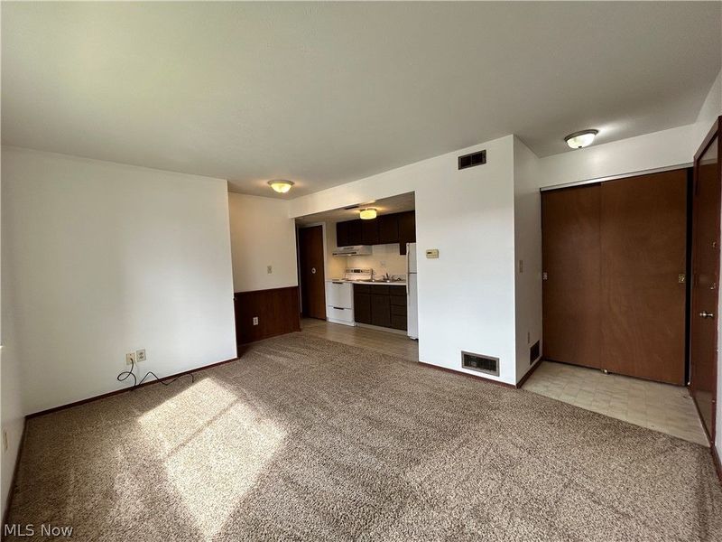 200 W 36th Street, Unit 18, Shadyside, OH 43947 Photo 3