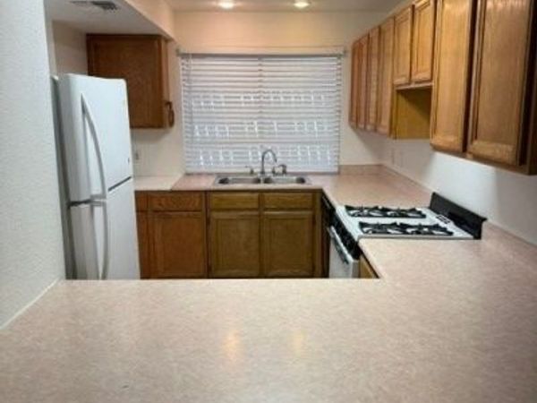 4264 White Sands , Las Vegas, NV 89121