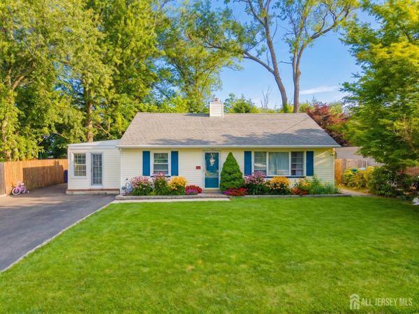 12 Pierrepont Avenue, Middlesex, NJ 08846