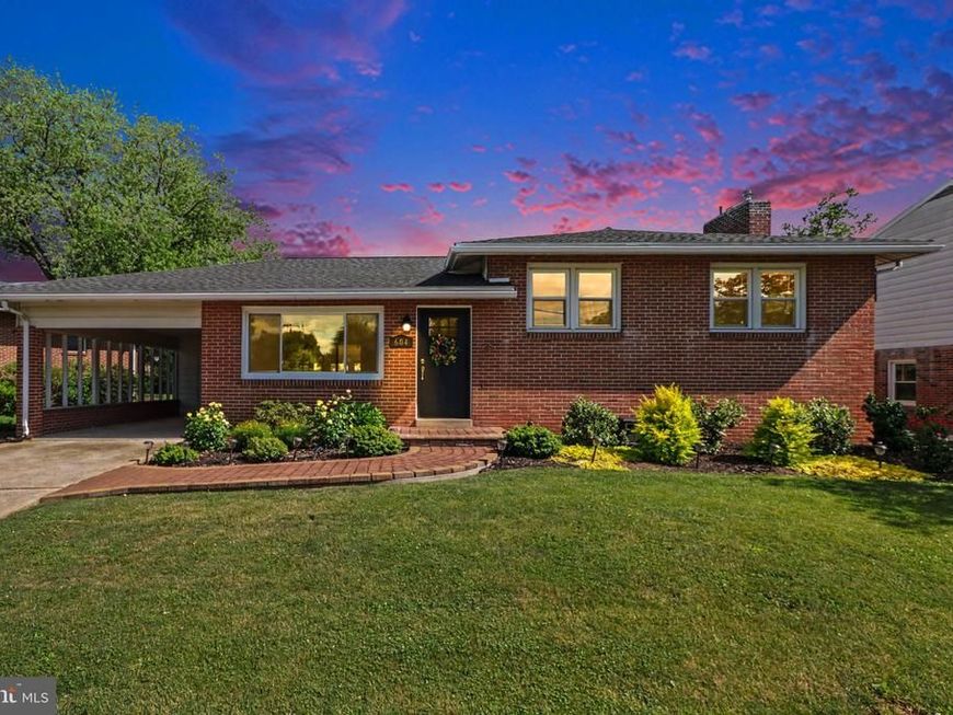 604 Robert Street, Mechanicsburg, PA 17055 Main Photo