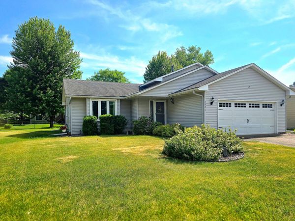 3826 153rd Street W, Rosemount, MN 55068