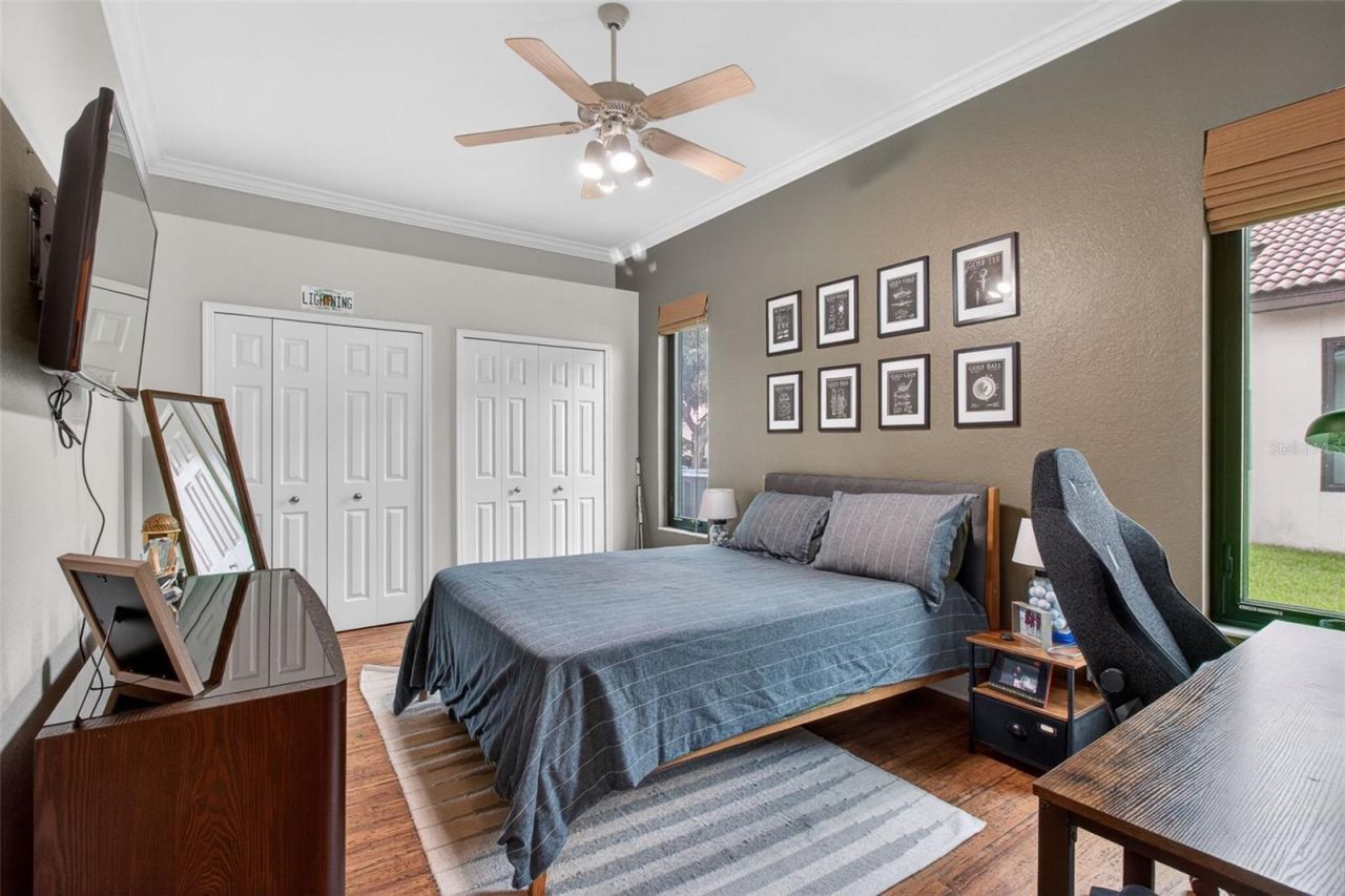 820 Sand Pine Drive Ne, Saint Petersburg, FL 33703 Photo