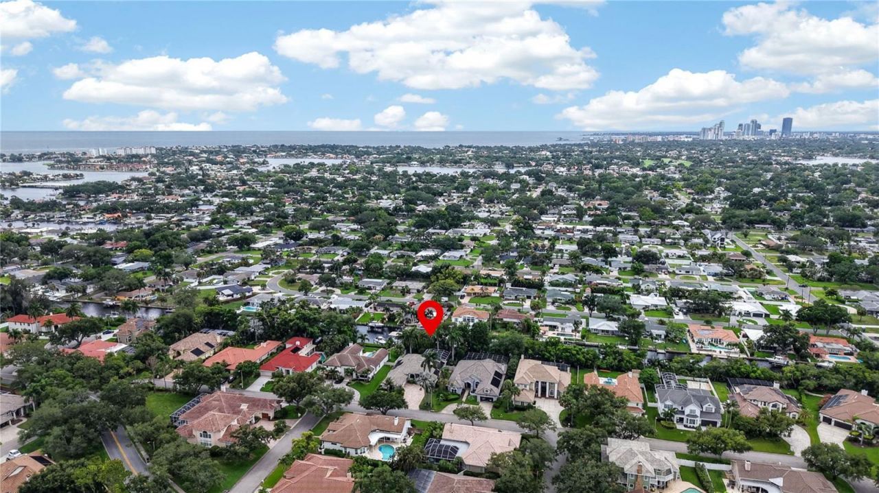 820 Sand Pine Drive Ne, Saint Petersburg, FL 33703 Photo