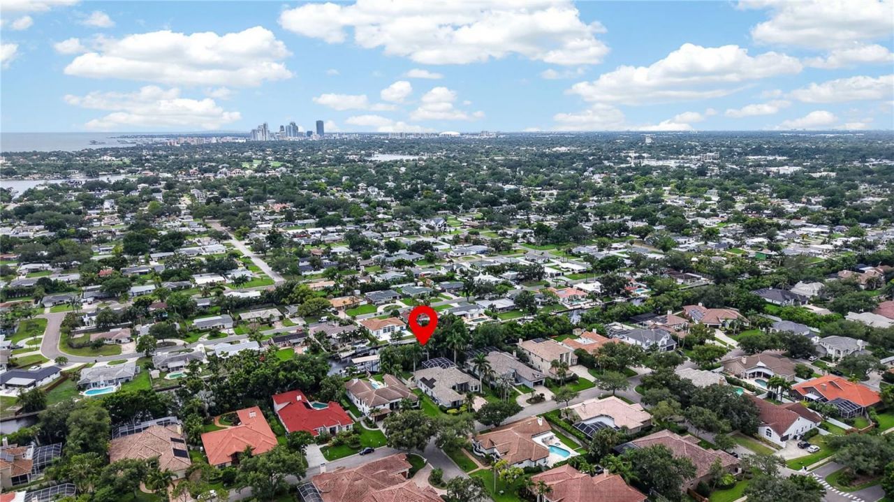820 Sand Pine Drive Ne, Saint Petersburg, FL 33703 Photo