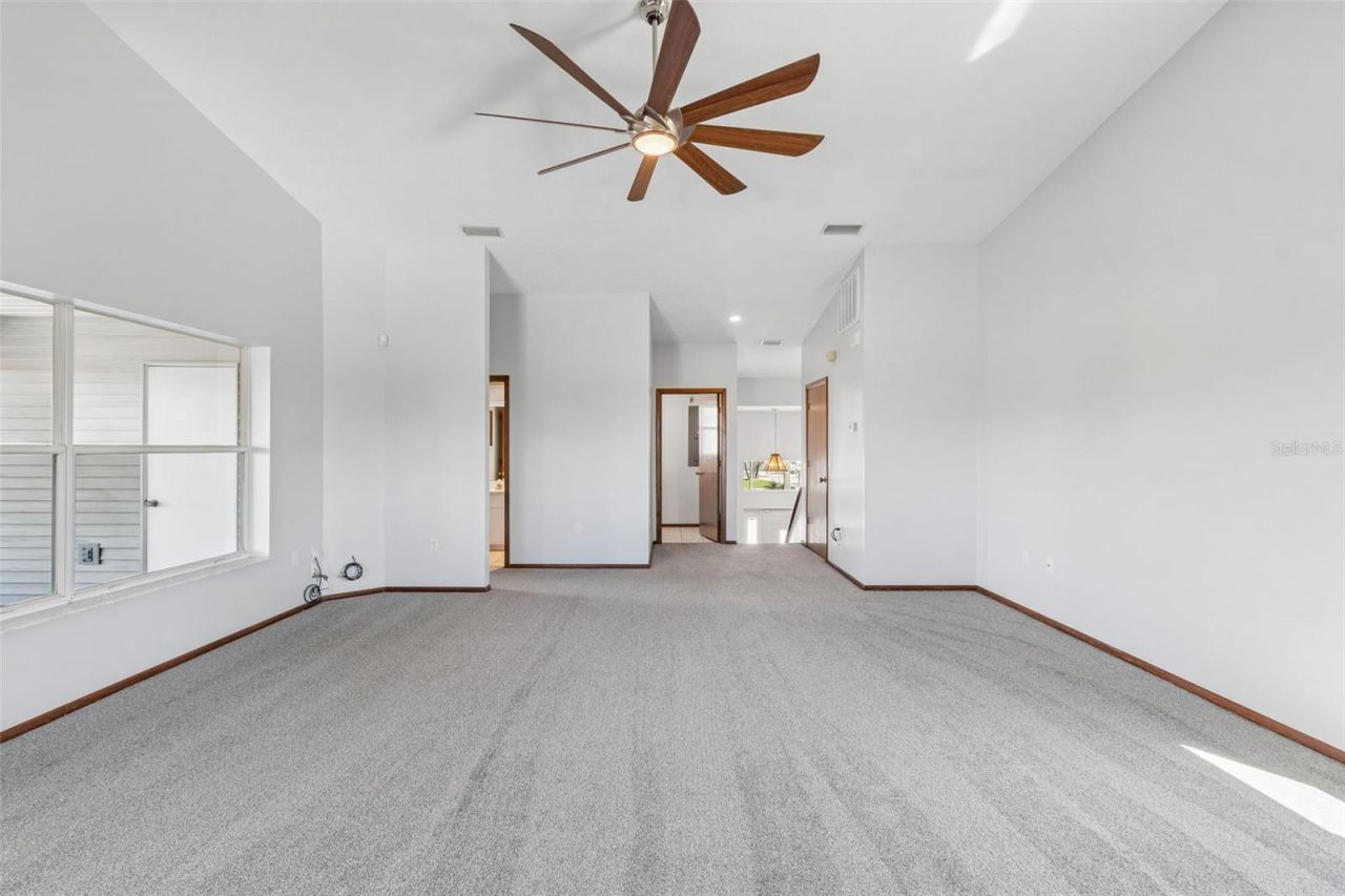 5247 Tropical Point , Weeki Wachee, FL 34607 Photo