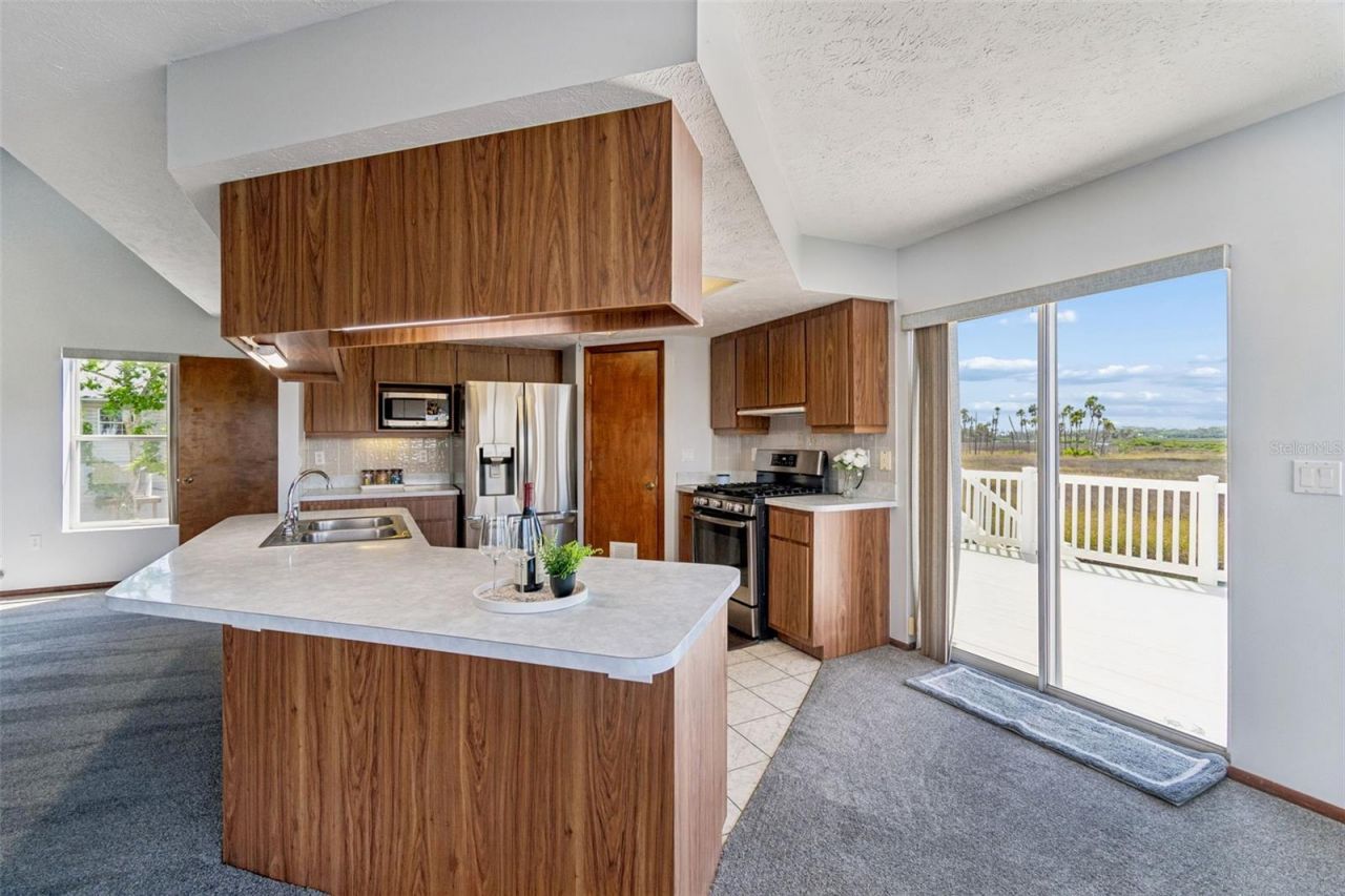 5247 Tropical Point , Weeki Wachee, FL 34607 Photo