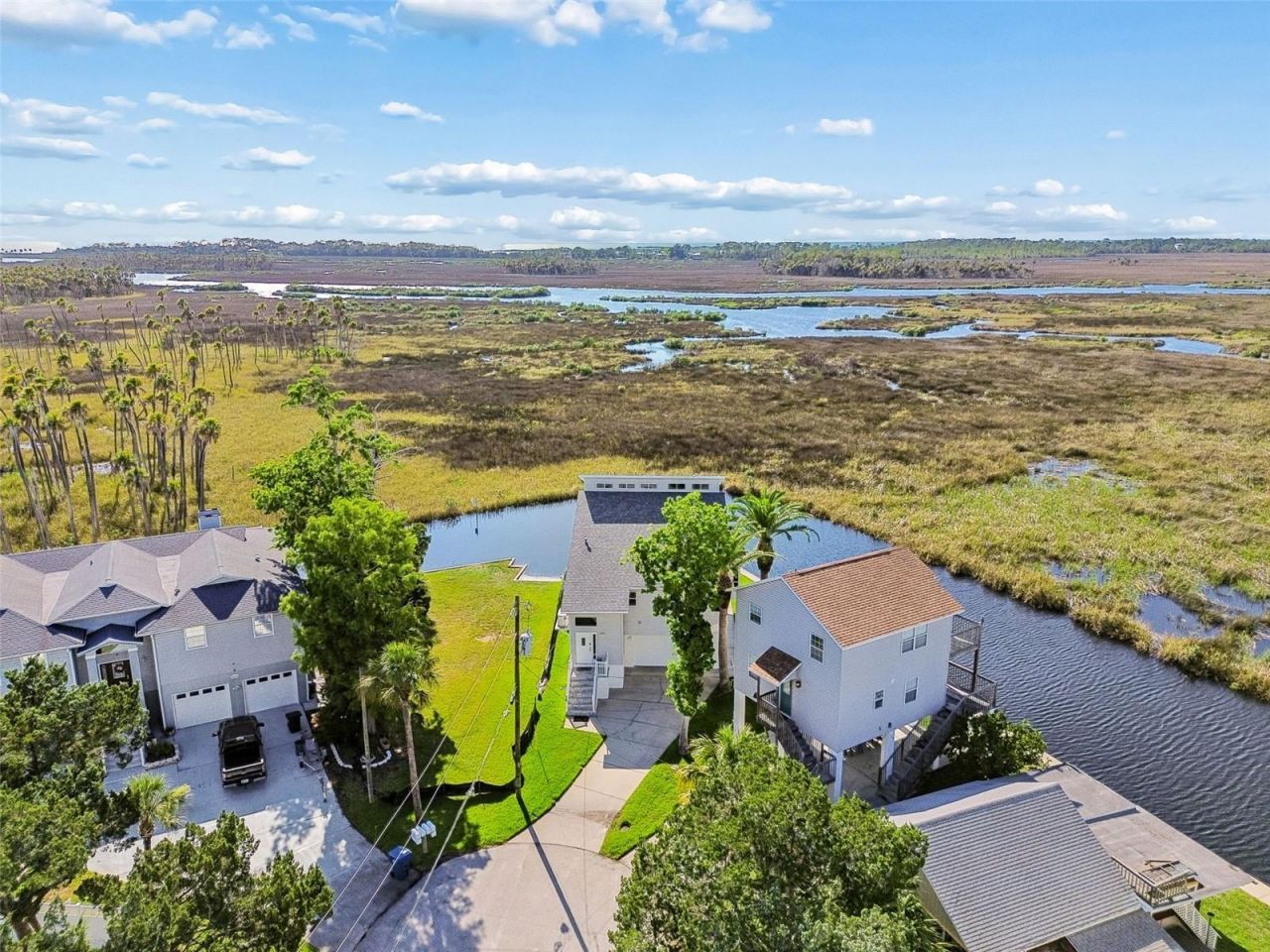 5247 Tropical Point , Weeki Wachee, FL 34607 Photo