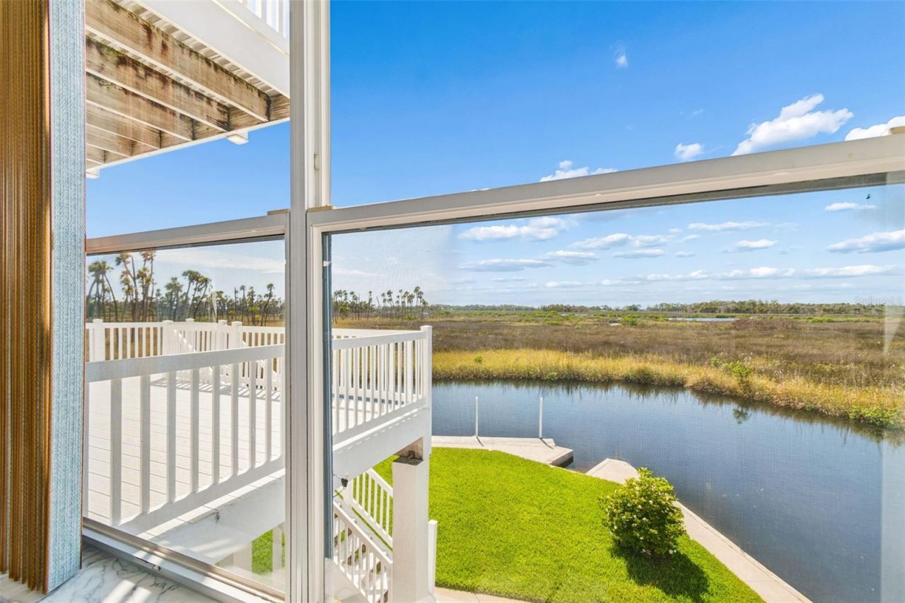 5247 Tropical Point , Weeki Wachee, FL 34607 Photo