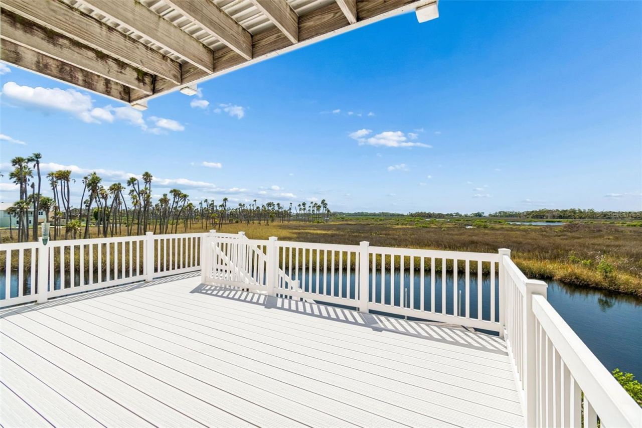 5247 Tropical Point , Weeki Wachee, FL 34607 Photo