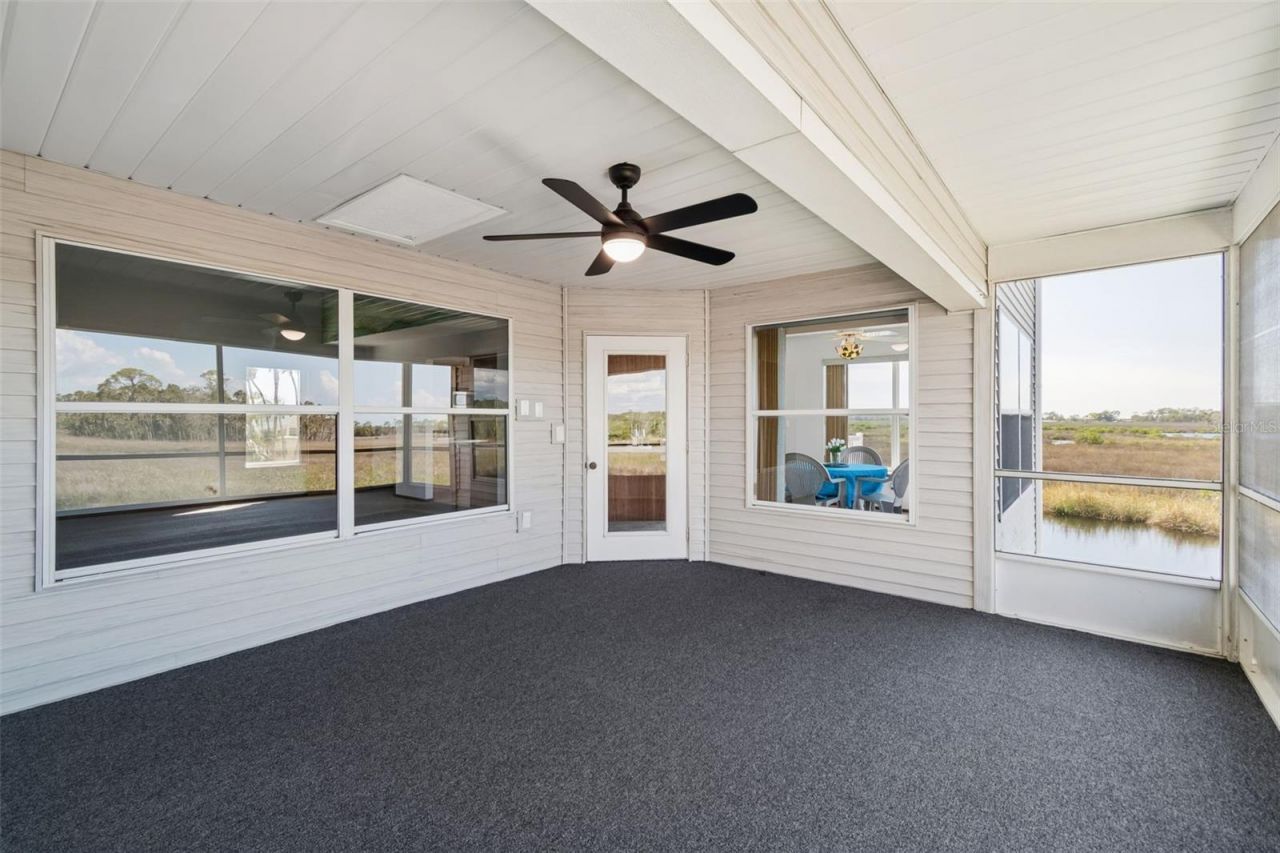 5247 Tropical Point , Weeki Wachee, FL 34607 Photo