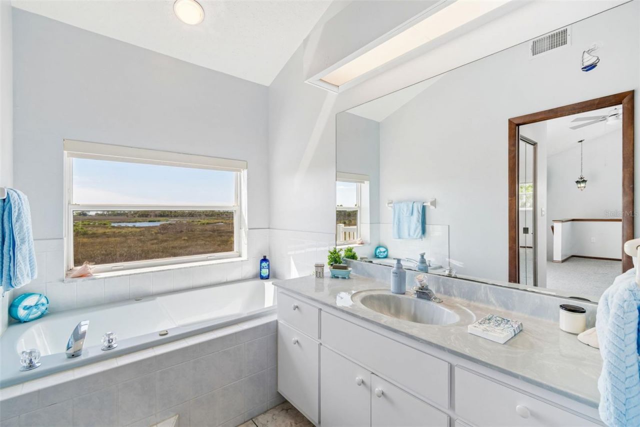 5247 Tropical Point , Weeki Wachee, FL 34607 Photo