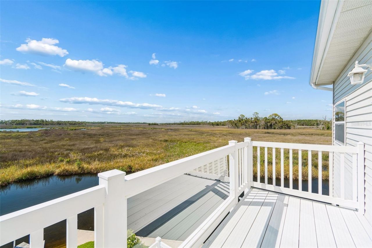 5247 Tropical Point , Weeki Wachee, FL 34607 Photo