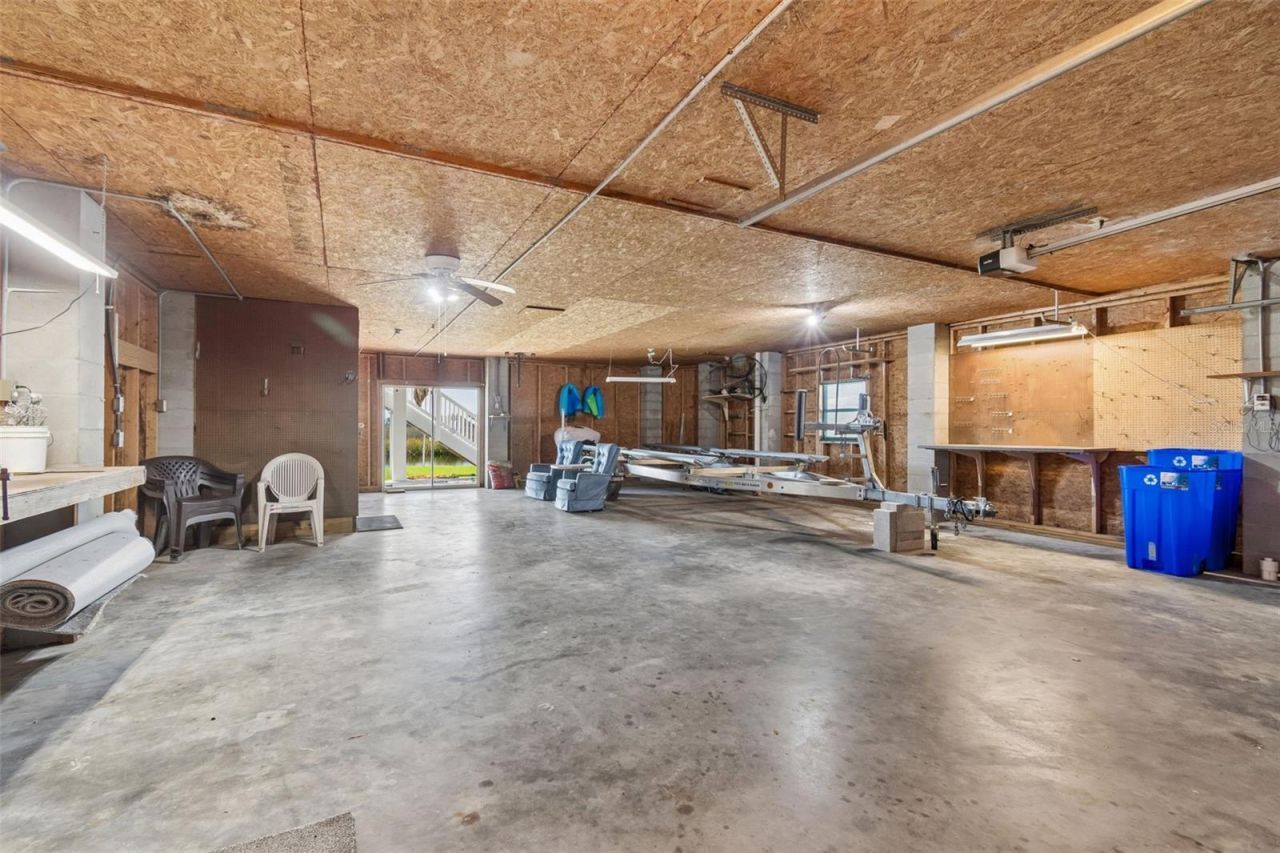 5247 Tropical Point , Weeki Wachee, FL 34607 Photo