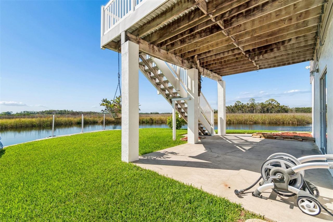 5247 Tropical Point , Weeki Wachee, FL 34607 Photo