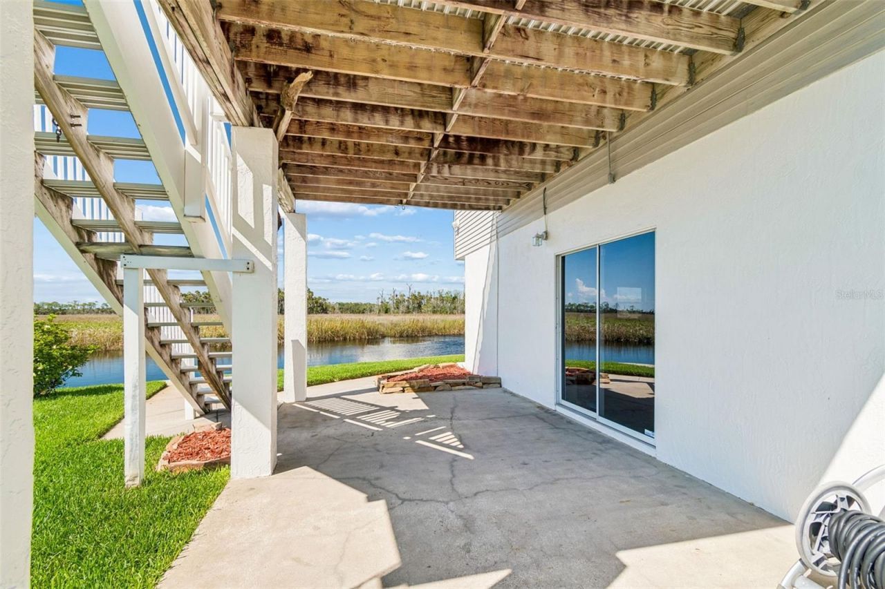 5247 Tropical Point , Weeki Wachee, FL 34607 Photo