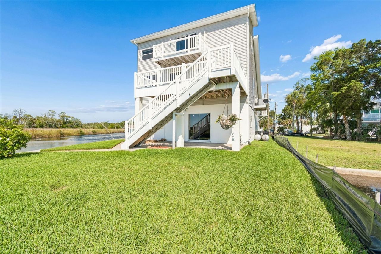 5247 Tropical Point , Weeki Wachee, FL 34607 Photo