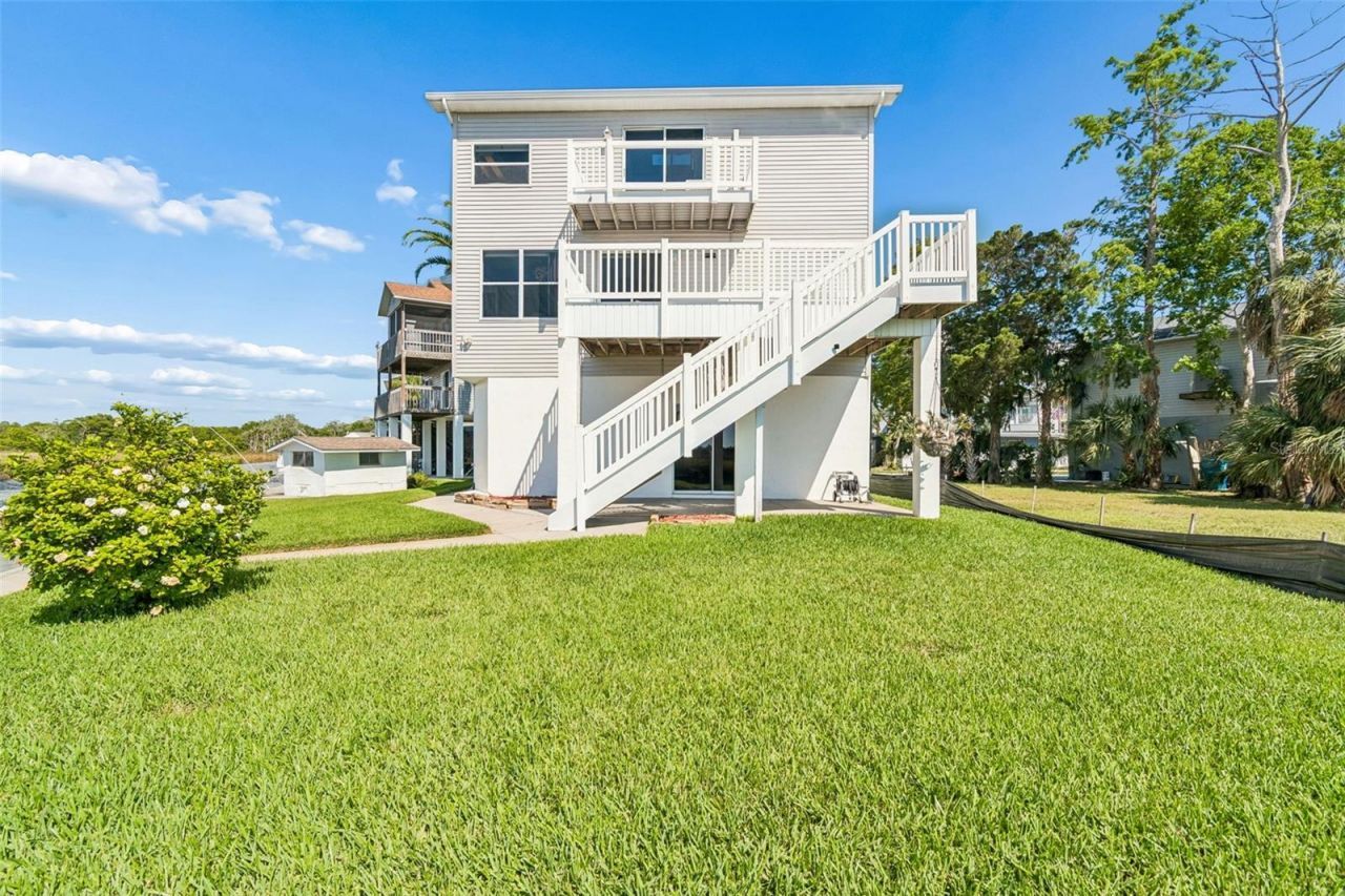 5247 Tropical Point , Weeki Wachee, FL 34607 Photo
