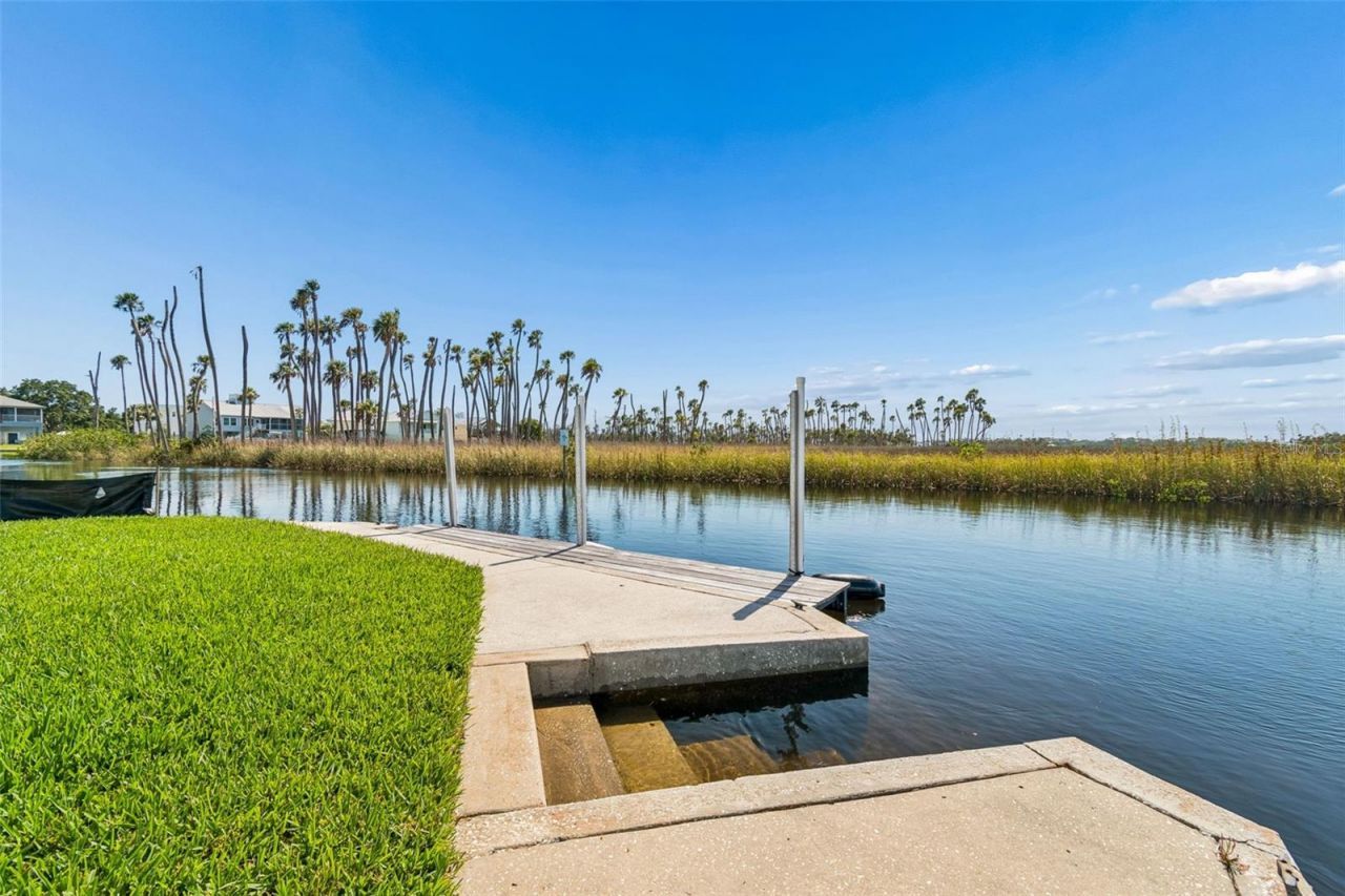 5247 Tropical Point , Weeki Wachee, FL 34607 Photo
