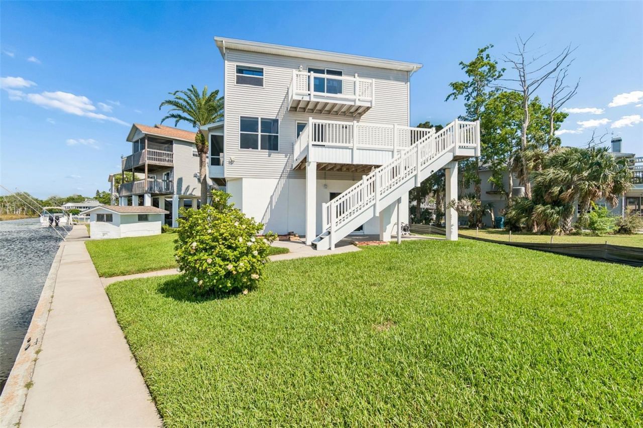5247 Tropical Point , Weeki Wachee, FL 34607 Photo