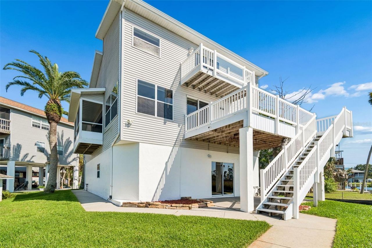 5247 Tropical Point , Weeki Wachee, FL 34607 Photo