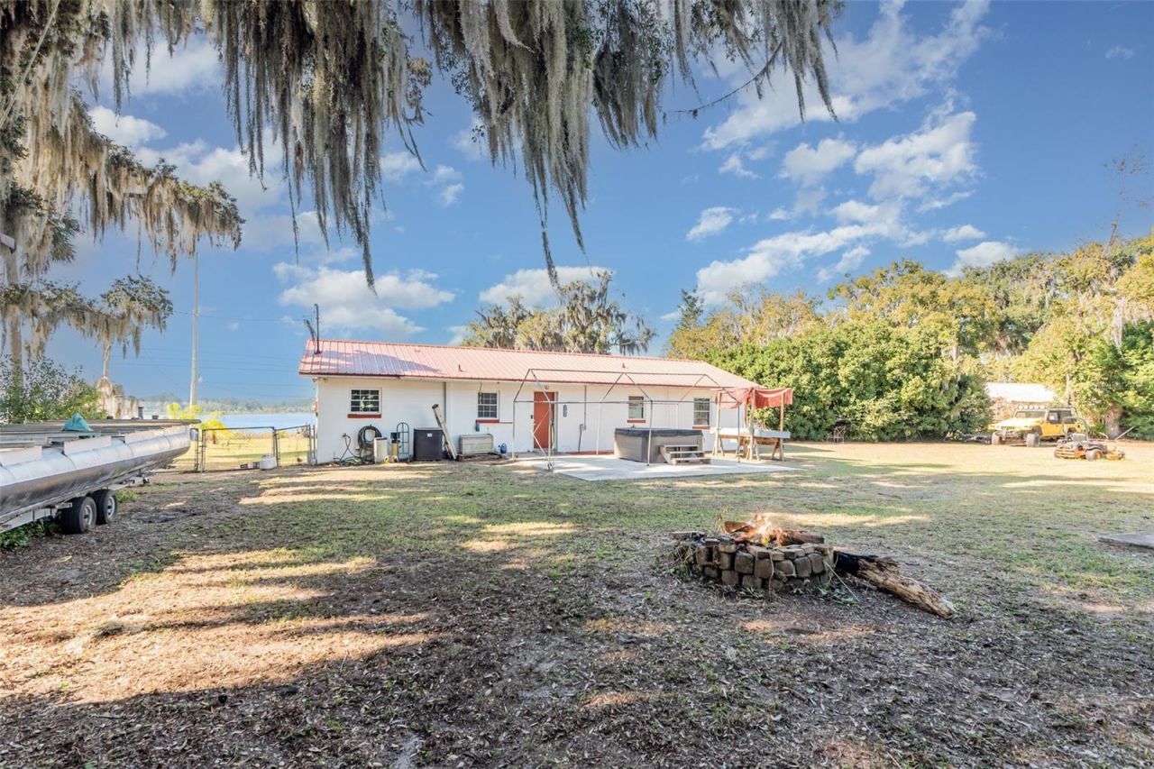 404 Grand Rondo E, Crescent City, FL 32112 Photo