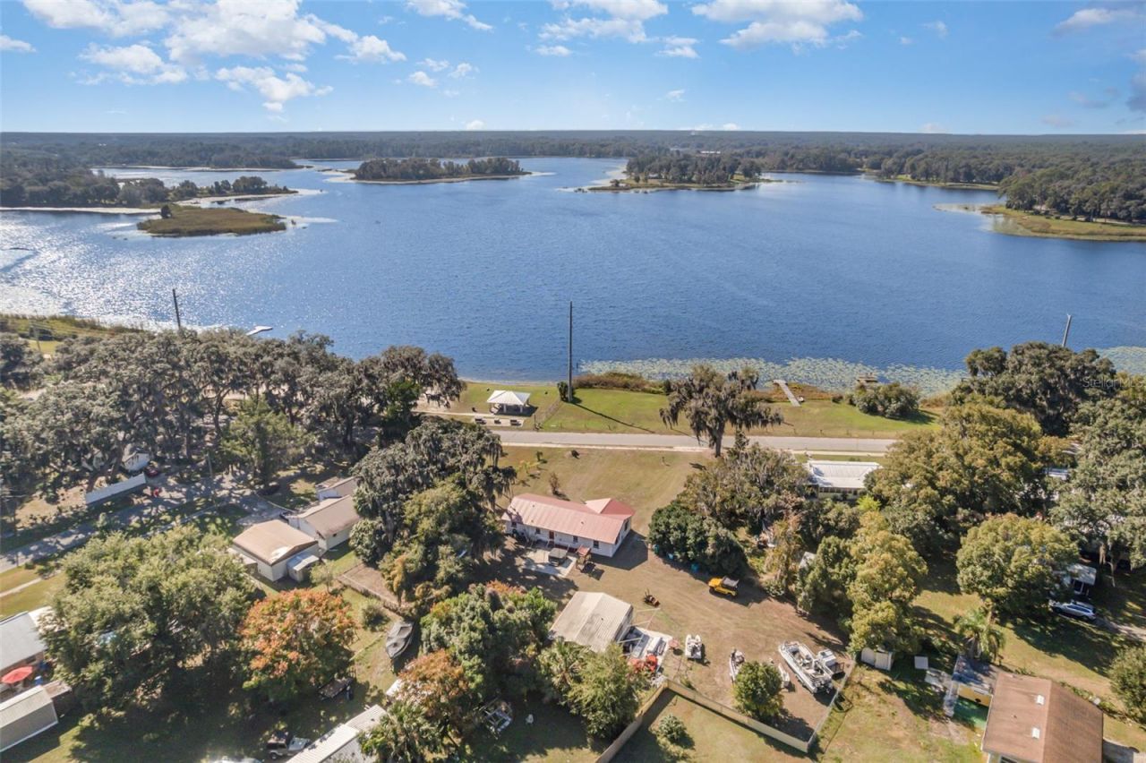 404 Grand Rondo E, Crescent City, FL 32112 Photo