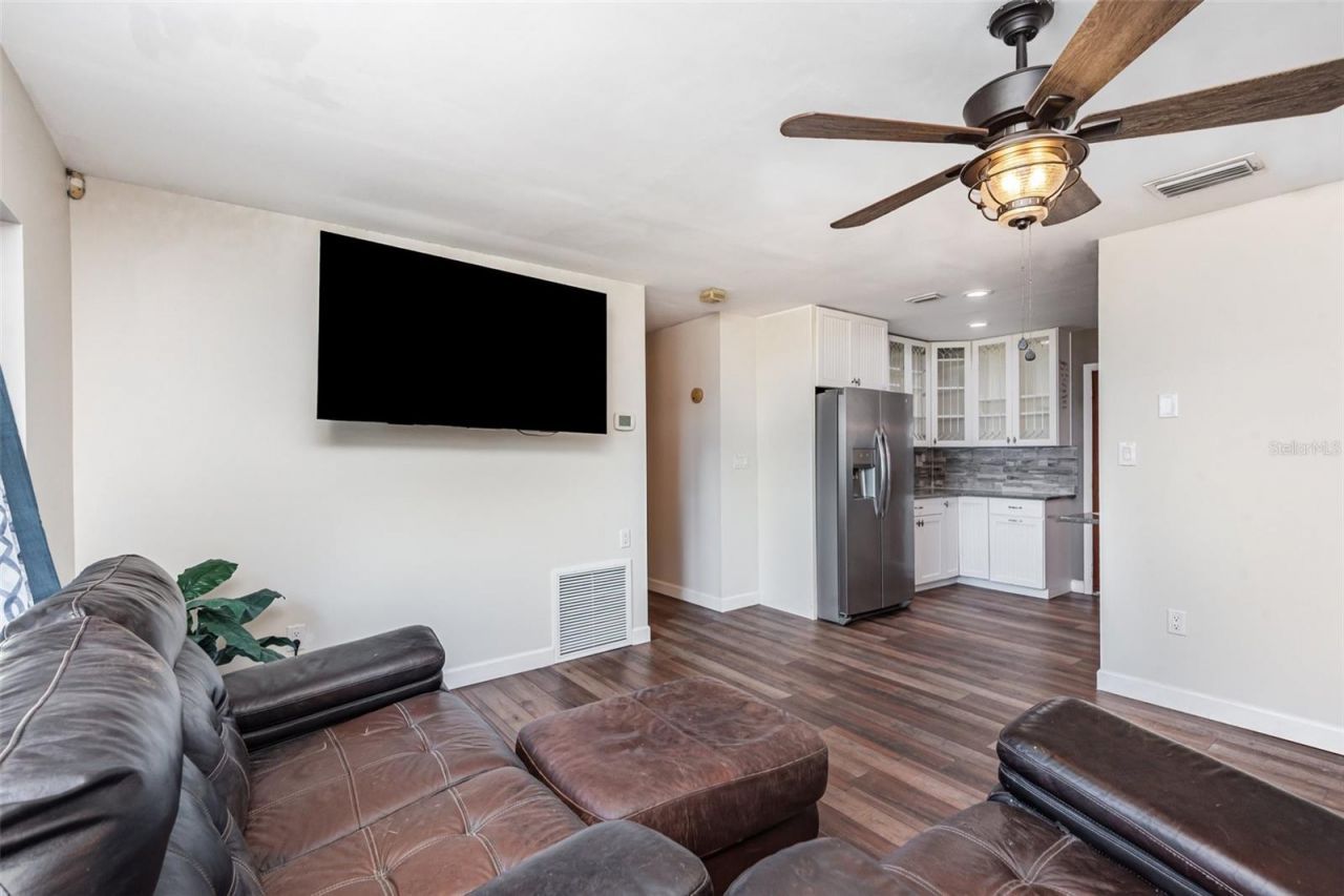 404 Grand Rondo E, Crescent City, FL 32112 Photo