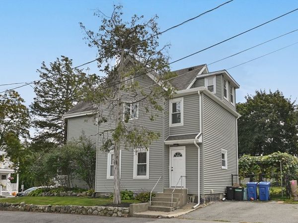 7 Perham St, Unit 2, Wakefield, MA 01880