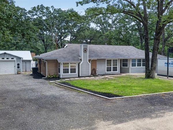 114 Forrest Oaks Drive , Gun Barrel City, TX 75156