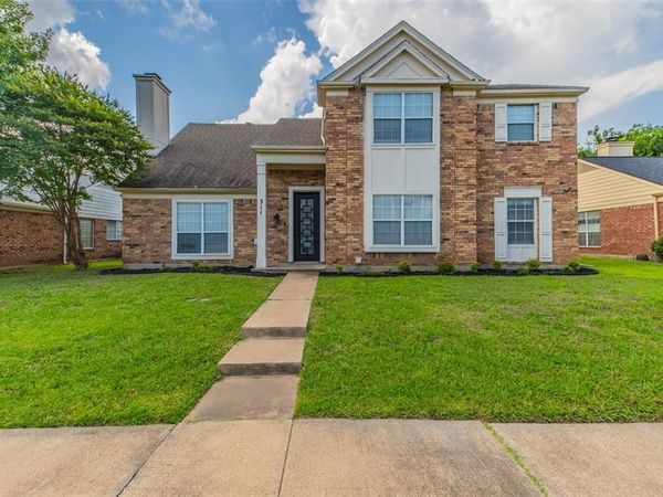 311 Pemberton Place, Cedar Hill, TX 75104