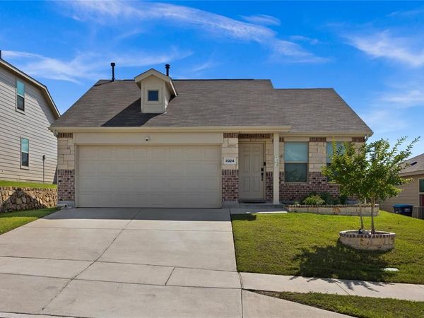 8324 Hollow Bend Street, Fort Worth, TX 76123