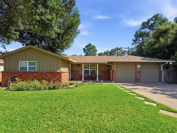 509 Patricia Road, Hurst, TX 76053