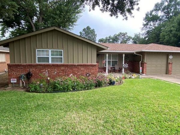 509 Patricia Road, Hurst, TX 76053