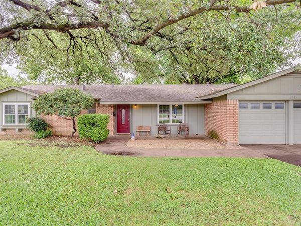 6909 Chickering Road, Fort Worth, TX 76116