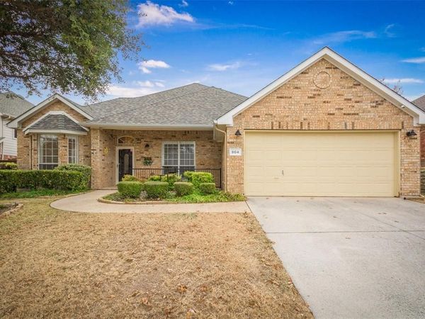 804 Cresthaven Drive, McKinney, TX 75071