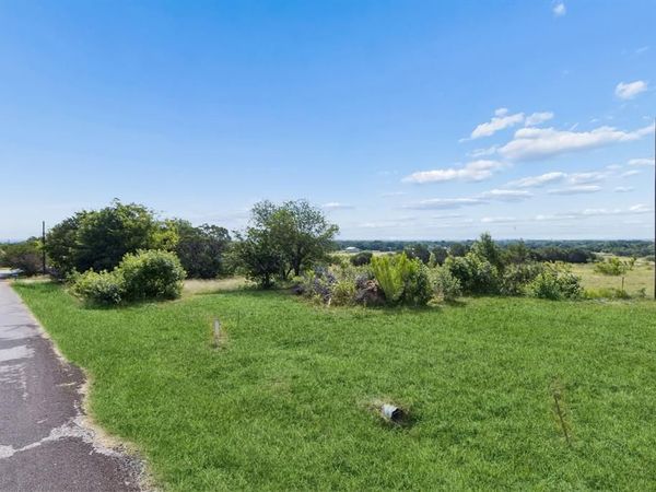 3413 Oak Hill Drive , Granbury, TX 76048