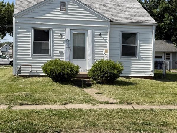 1958 Brussels Street , Toledo, OH 43613