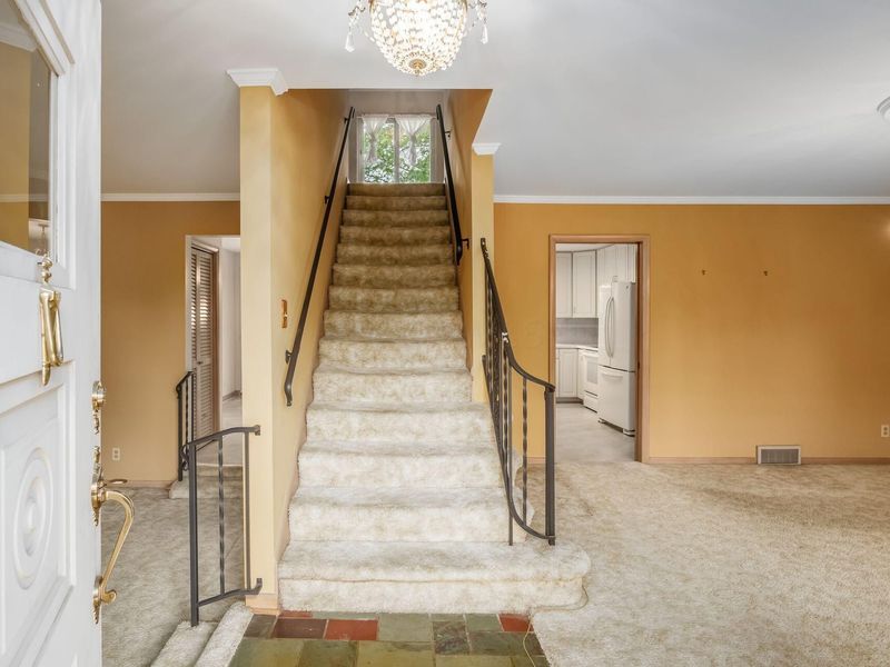 3057 Brandon Road, Columbus, OH 43221 Photo 9