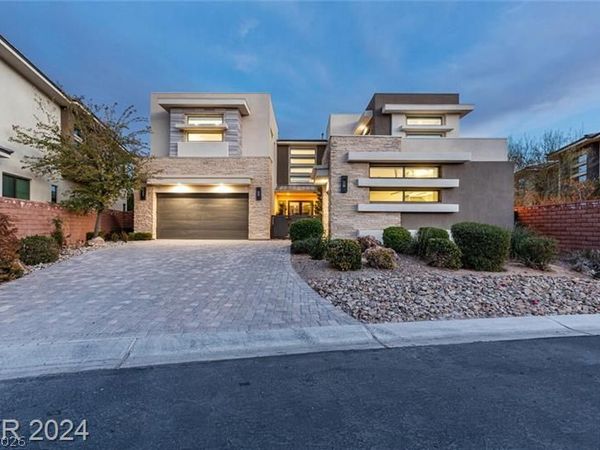82 Grey Feather Drive , Las Vegas, NV 89135