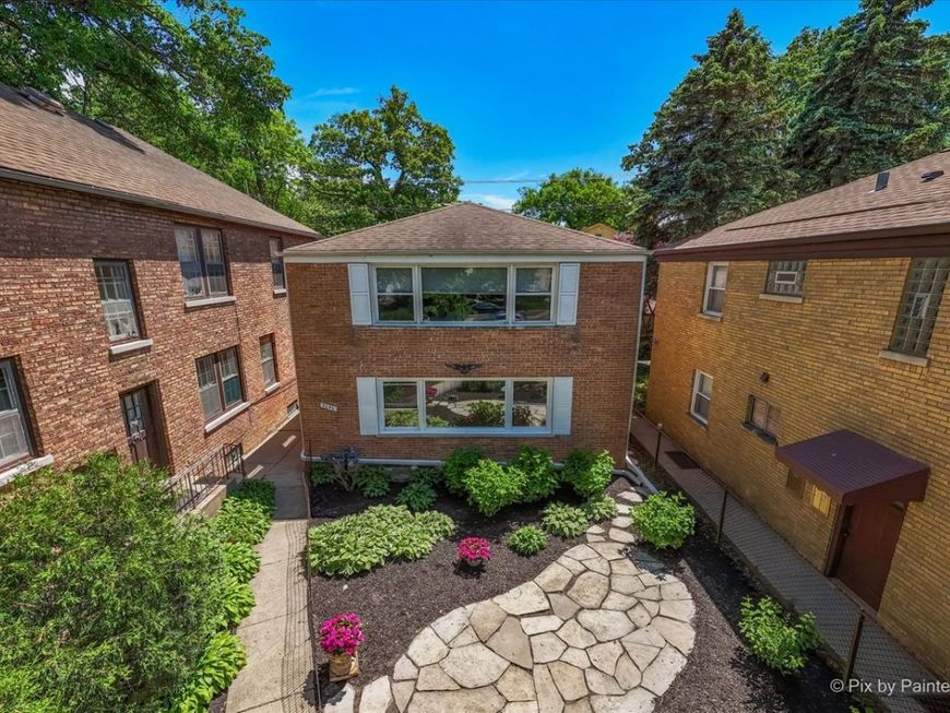 Main Photo