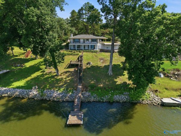 703 Carter Drive, Tuscumbia, AL 35674
