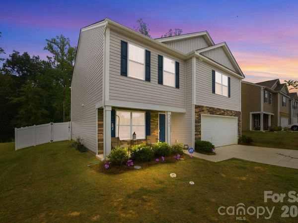 2307 Meadow Stream Drive, Sherrills Ford, NC 28673