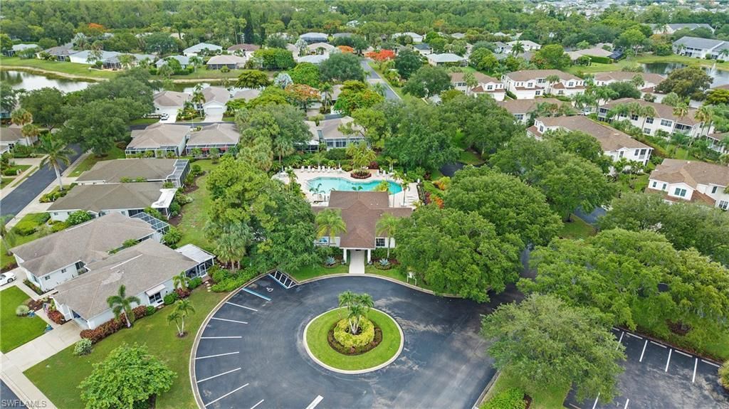 9670 Village View Blvd, Unit 201, Bonita Springs, FL 34135 Photo