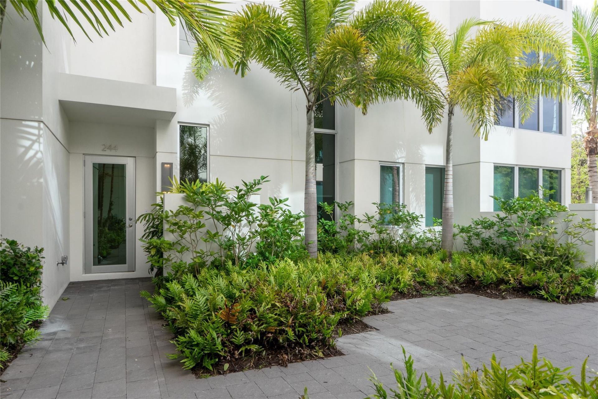 244 Garden Court, Unit 244, Lauderdale by the Sea, FL 33308 Photo