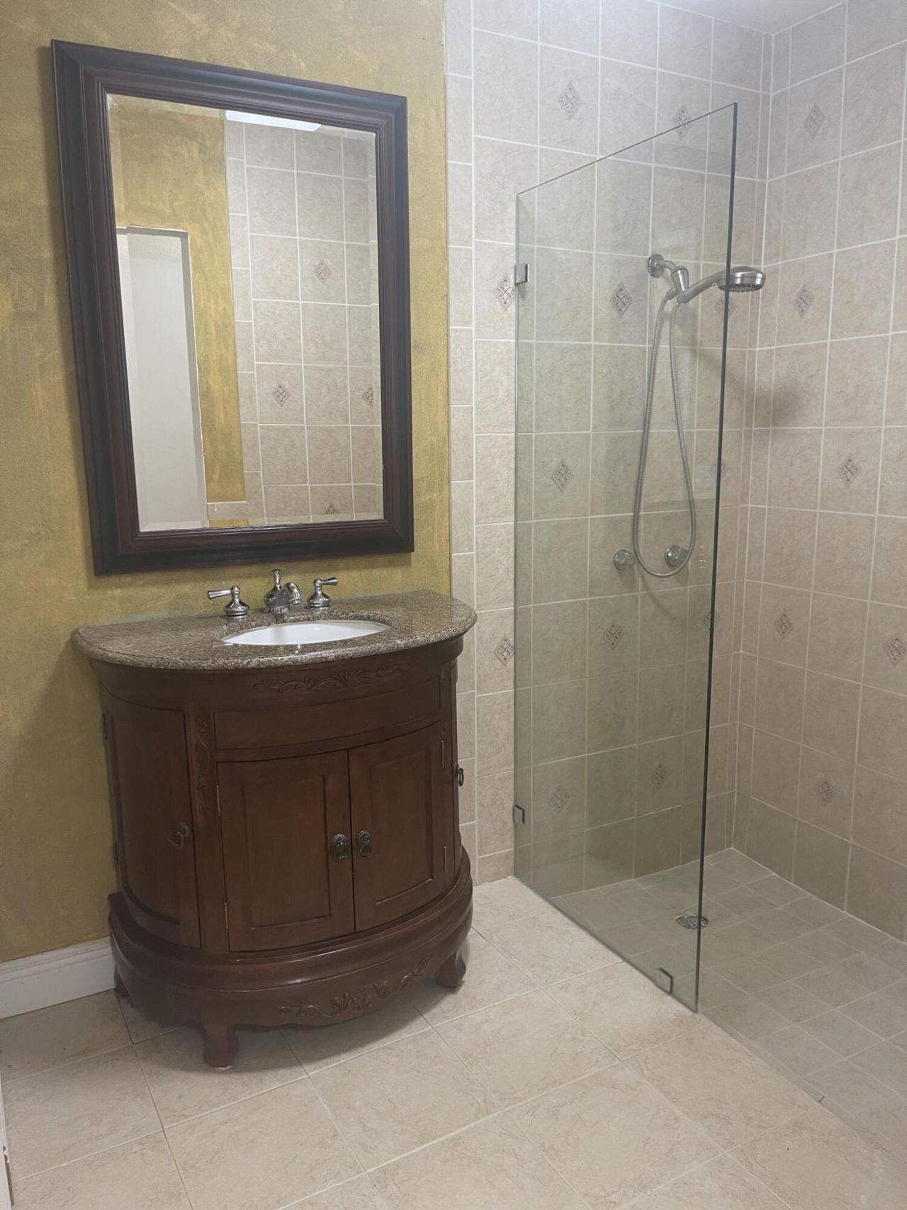 19823 NW 64th Place, Hialeah, FL 33015 Photo