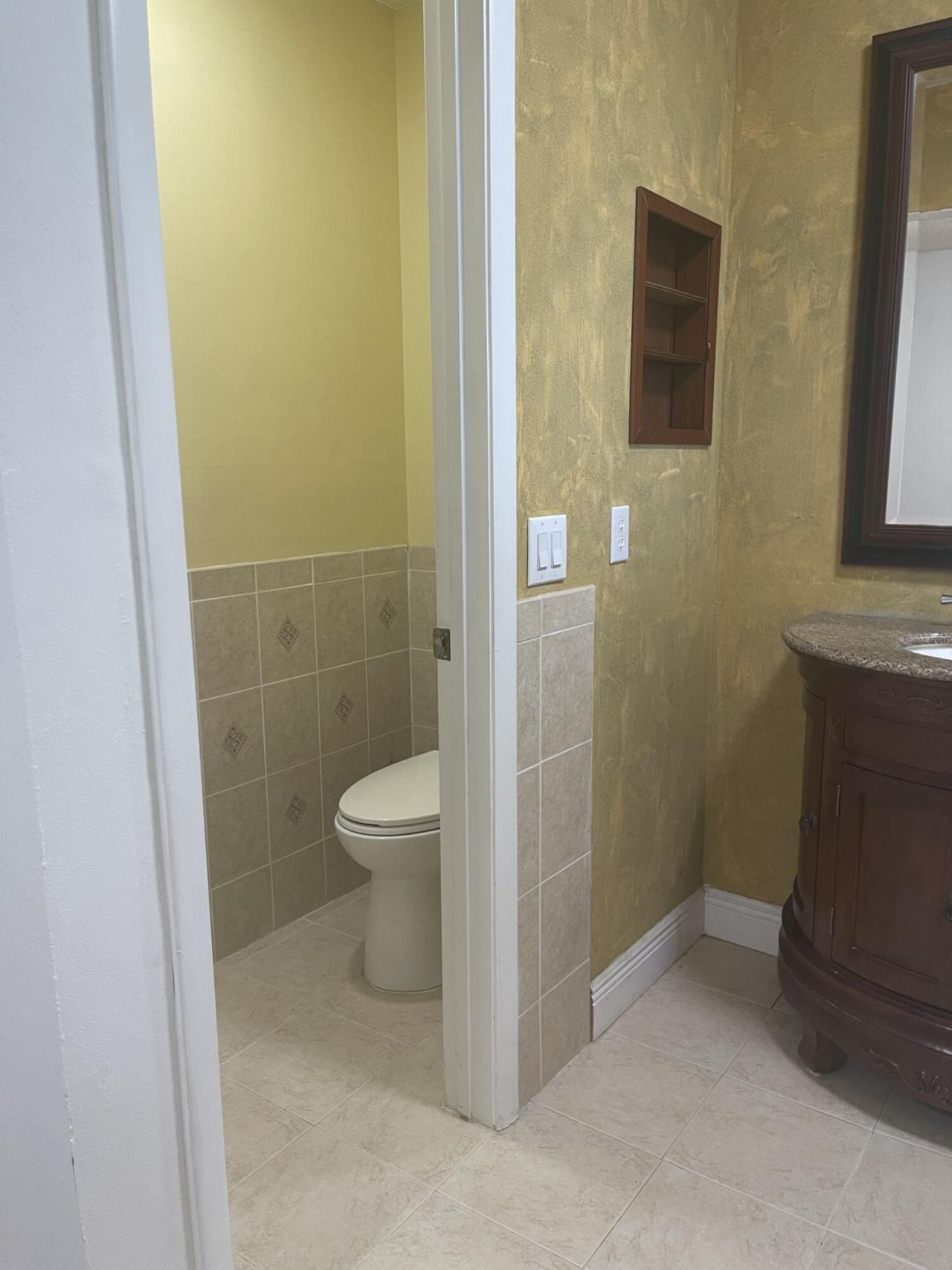 19823 NW 64th Place, Hialeah, FL 33015 Photo