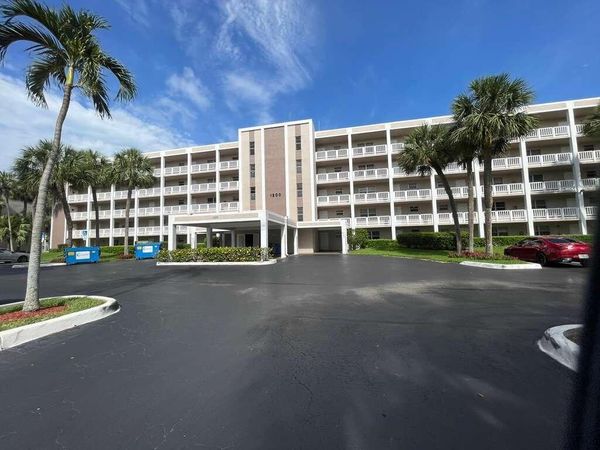 1200 NW 87th Avenue, Unit 115, Coral Springs, FL 33071