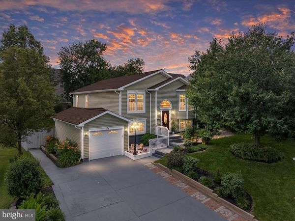 8197 LINCOLN DRIVE, JESSUP, MD 20794