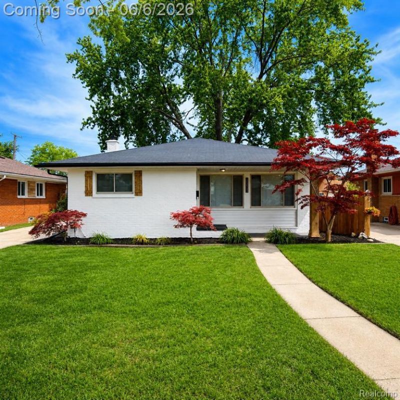 21633 Winshall Street, Saint Clair Shores, MI 48081 Main Photo